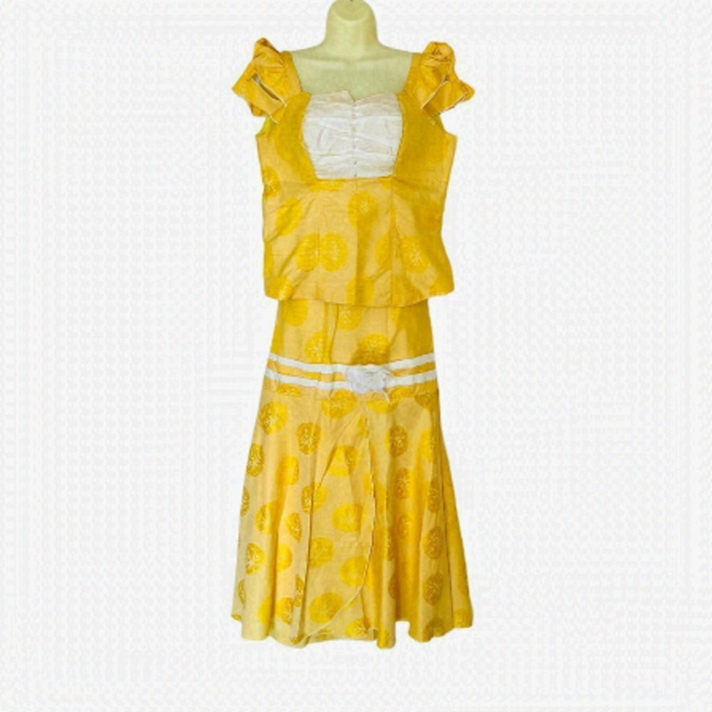 Damask print Skirt and Blouse Set. size large